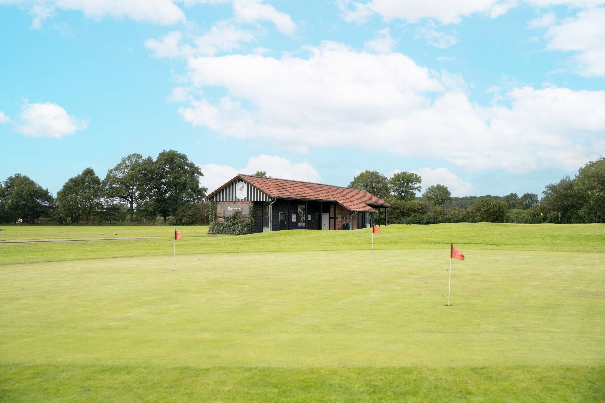 Video Thumpnail Dronenüberflug Golfanlage Gut Wulfsmühle